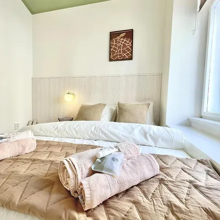 아파트 Rentero Natural Ground Base Apartment,
