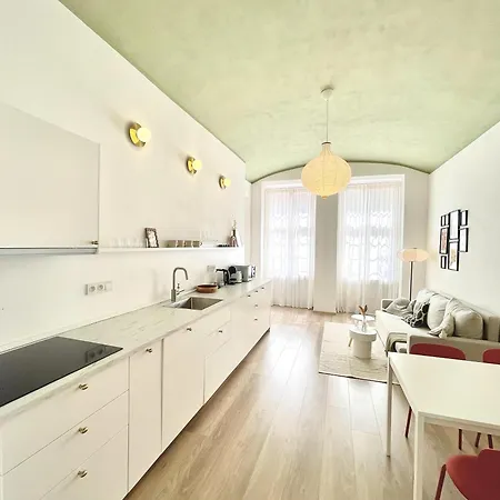 Apartamento Rentero Natural Ground Base Apartment, *