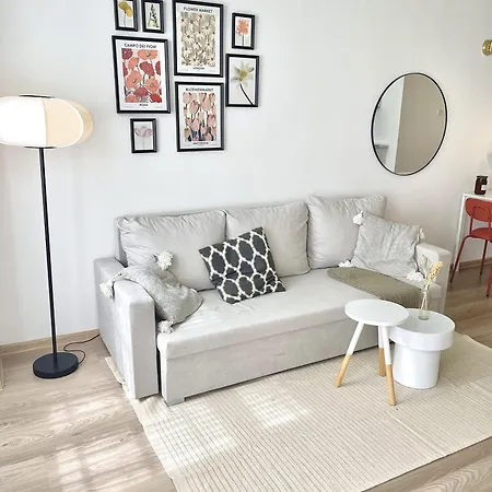 Rentero Natural Ground Base Apartment,